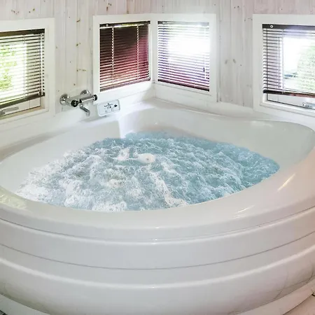 Gorgeous Home In Humble With Sauna