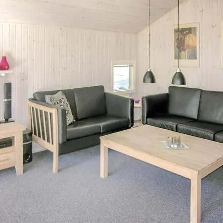 Ferienhaus Gorgeous Home In Humble With Sauna