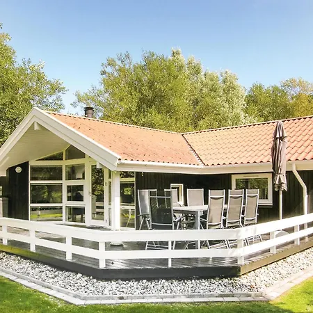 Ferienhaus Gorgeous Home In Humble With Sauna *