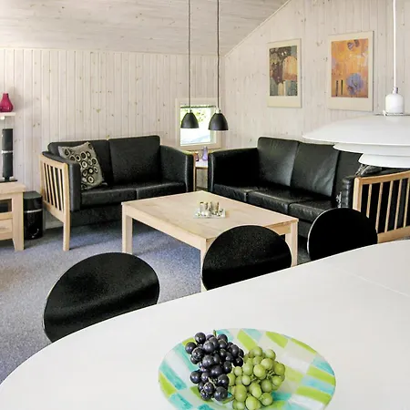 Gorgeous Home In Humble With Sauna Ferienhaus Nordenbro Vesteregn