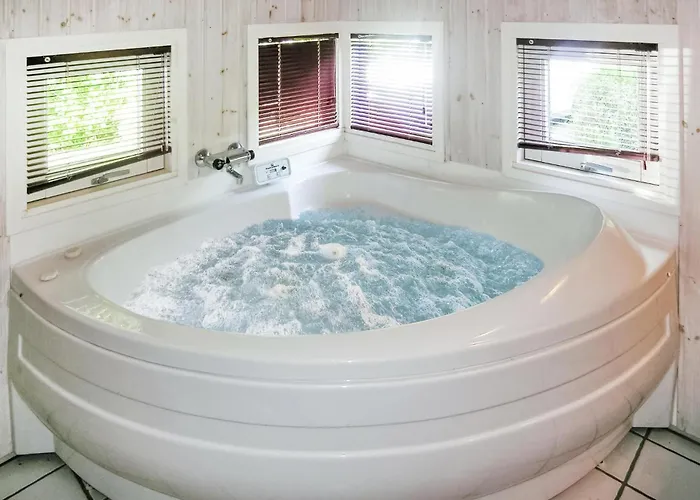 34 With Hot Tub
